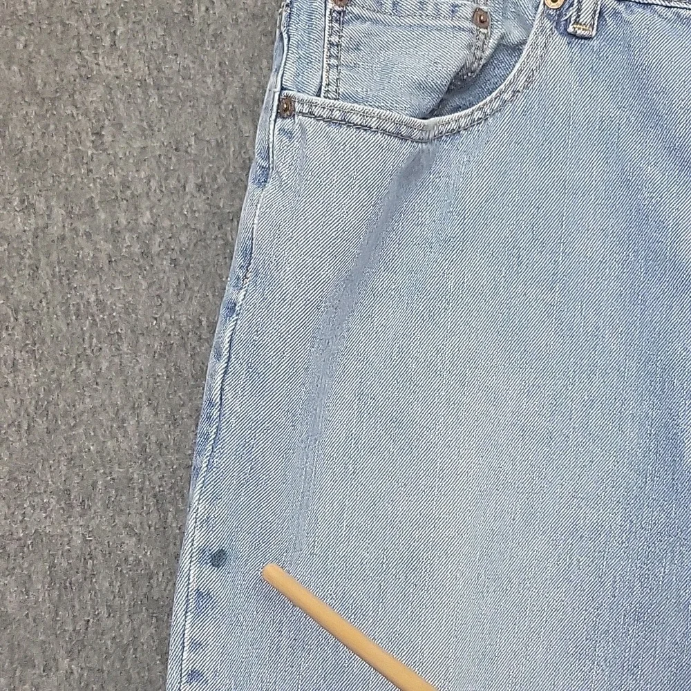 Levis 560 Medium Wash Jeans Men's Size 40 X 28